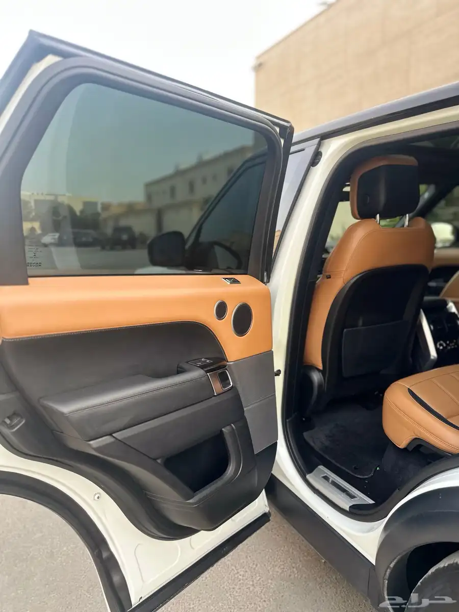 رنج سبورت V8 2020 22