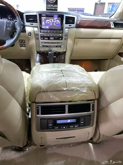 جيب لكزس LX570 فل كامل 2012 19