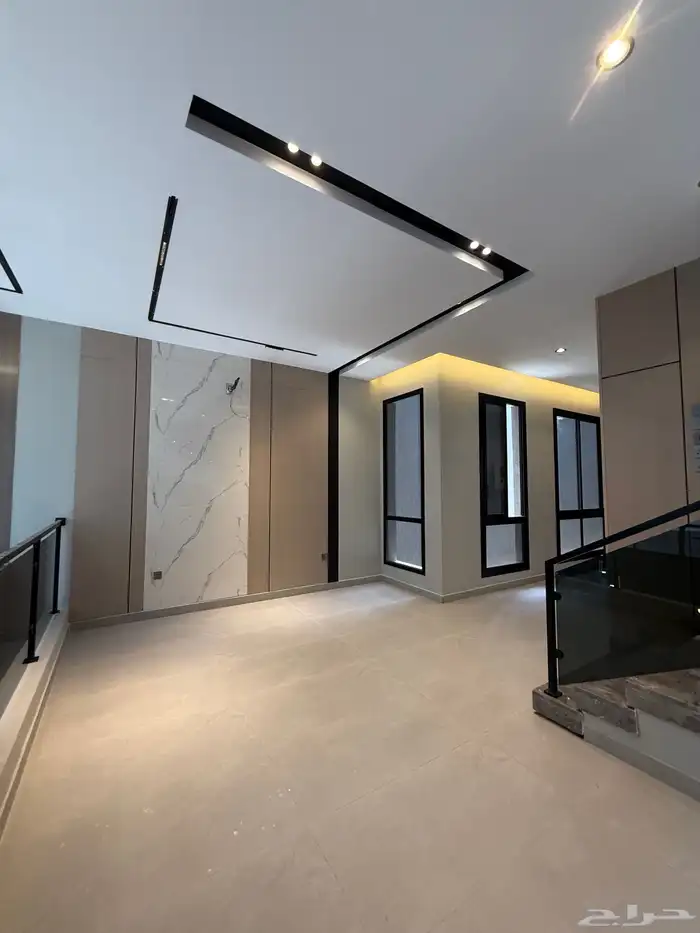 فله -فيلا فاخره جدا تشطيب مودرن ولي العهد 6 قرب التجاري VIP 12