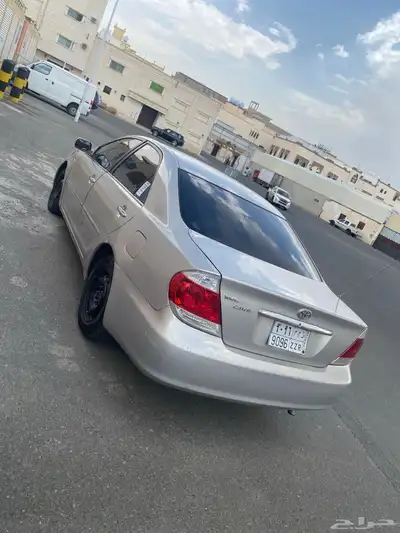 للبيع كامري 2004 3