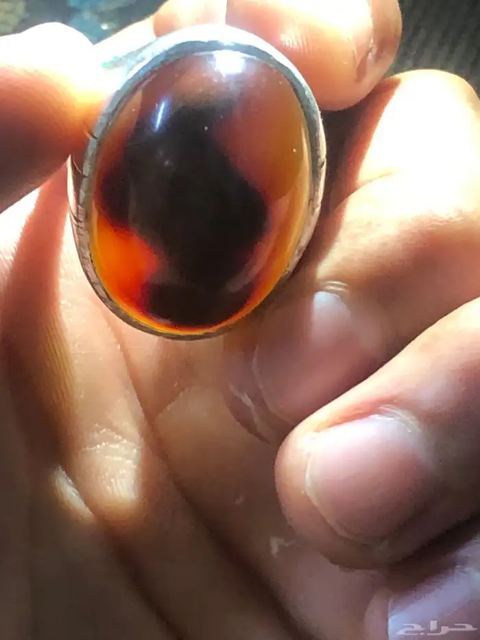 اعرض لكم هذا الخاتم من النوادر مصور  رجل في قائمة السجود 1