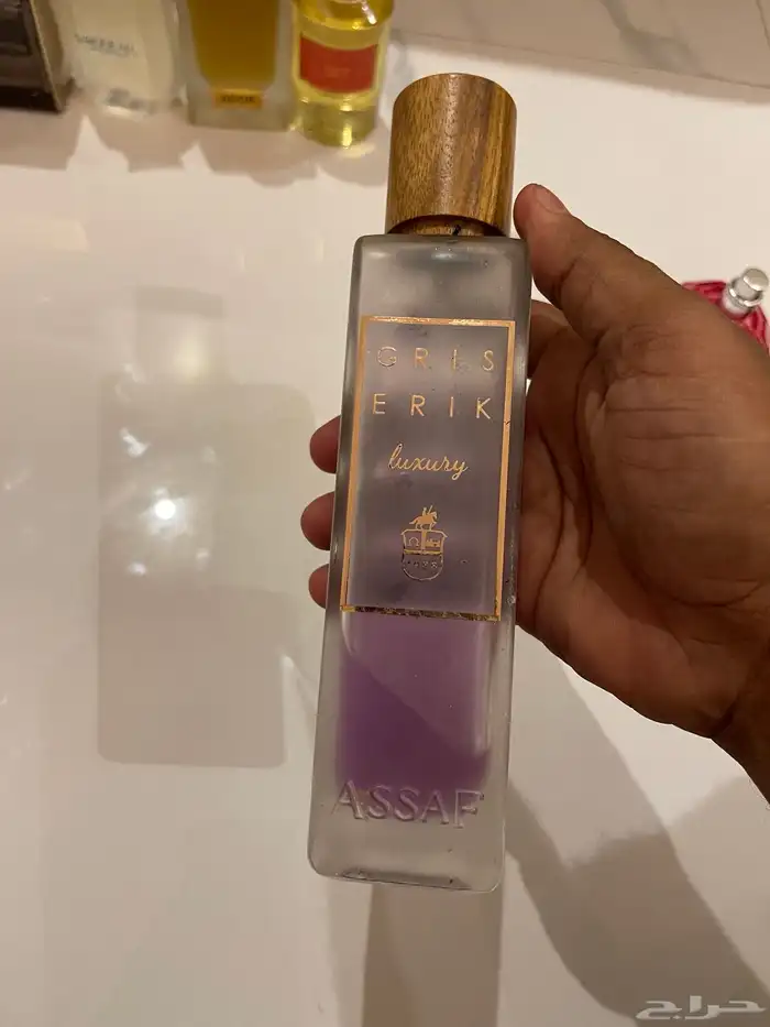 للبيع عطور متنوعه عدد 14 عطر كلها اصليه 11