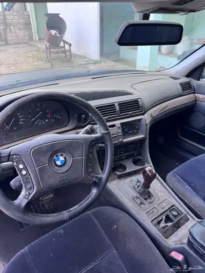 بي إم دبليو 740 i 7