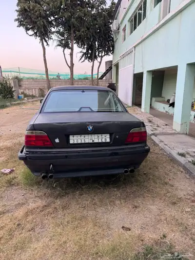 بي إم دبليو 740 i 1