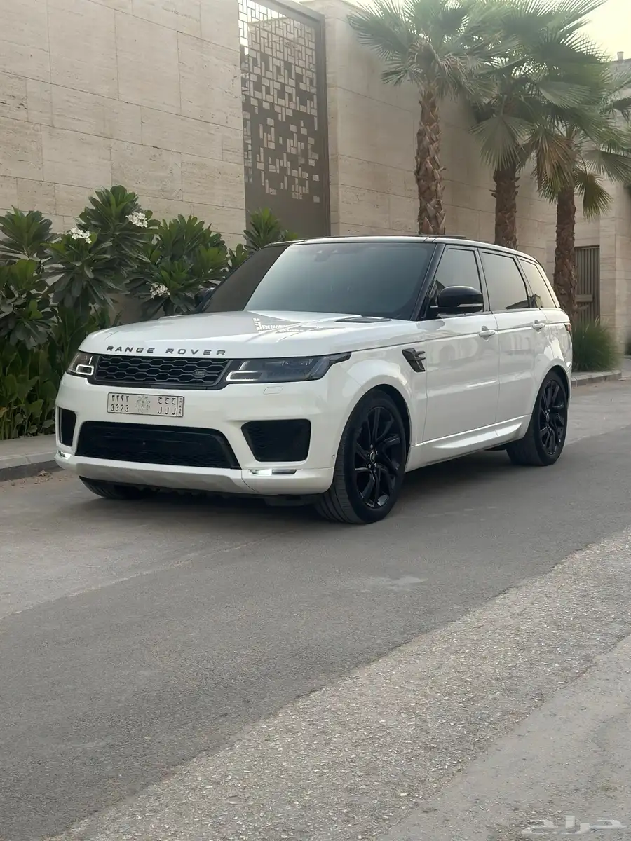 رنج سبورت V8 2020 16