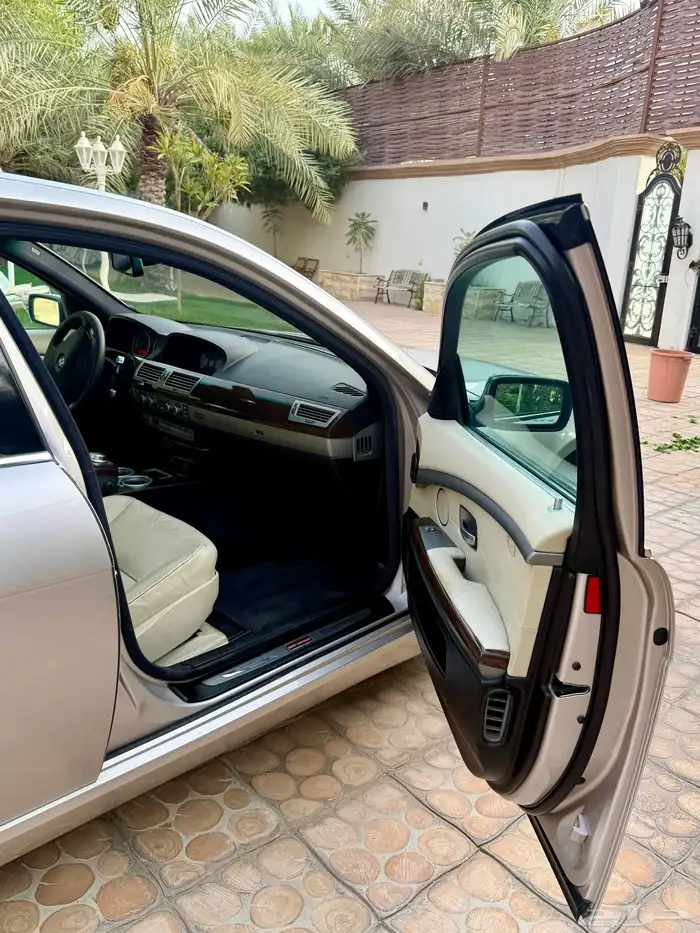 بي ام دبليو 730li موديل 2008 individual من النوادر 4
