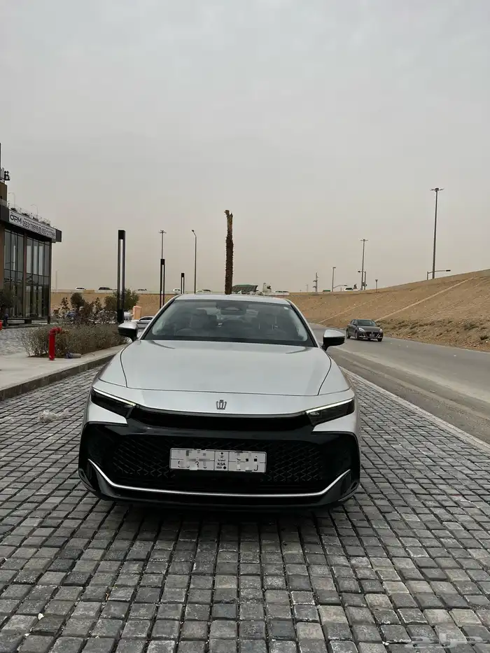للبيع تويوتا كراون موديل 2023 اخو الجديد فئة البريميوم 5