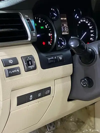 جيب لكزس LX570 فل كامل 2012 10