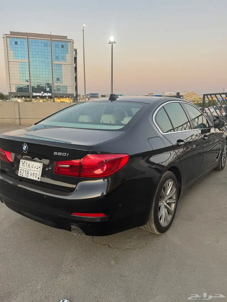بي ام BMW 520i 2