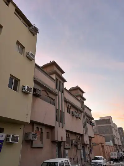 فرصة استثمارية للبيع ثلاث عمائر بصك واحد في الخبيب 5