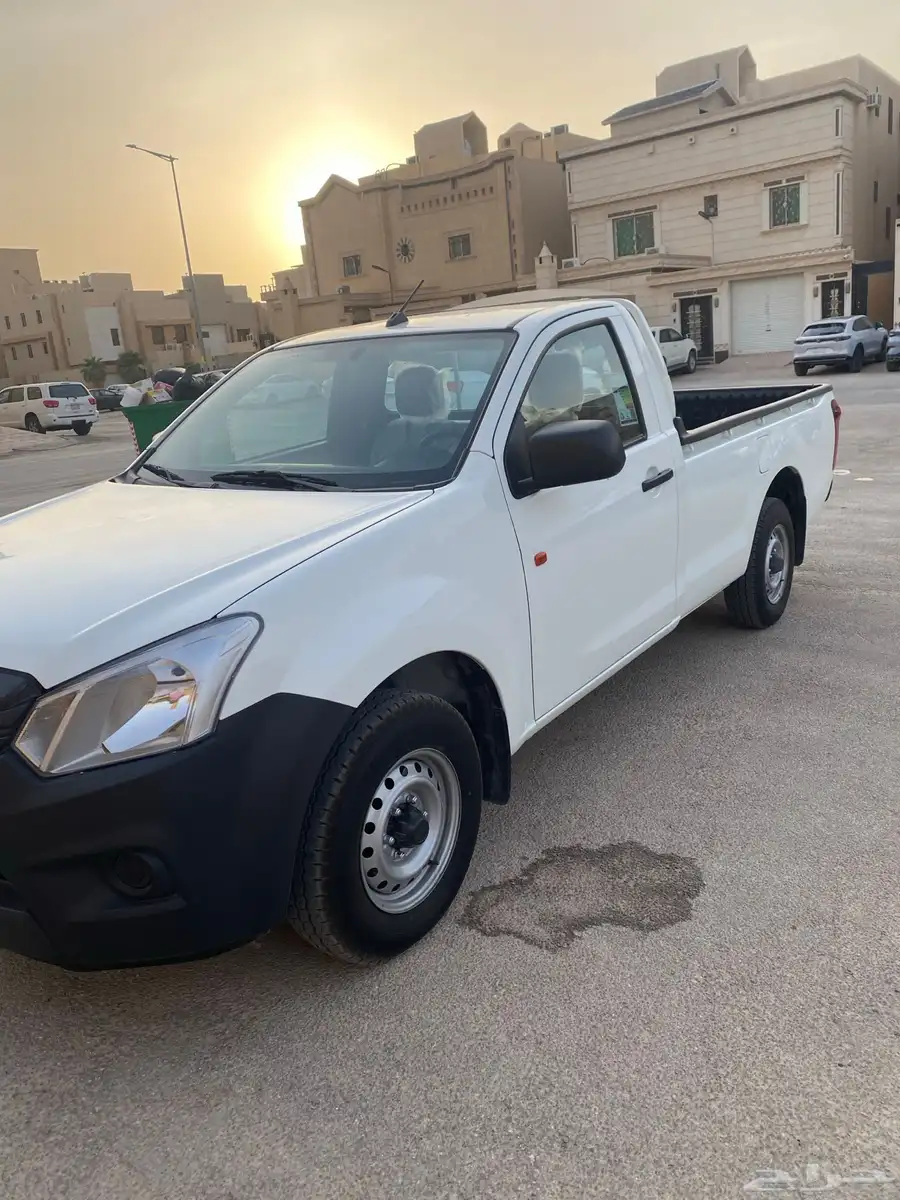 ايسوزو ديماكس 12