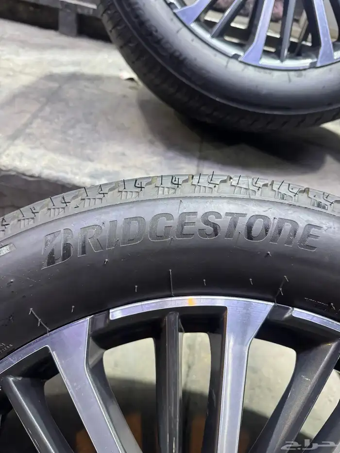 جنوط نيسان بلتينيوم 2025مع كفرات 8