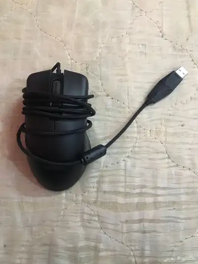 للبيع ماوس وكيبورد مستعمل اخو الجديد 1