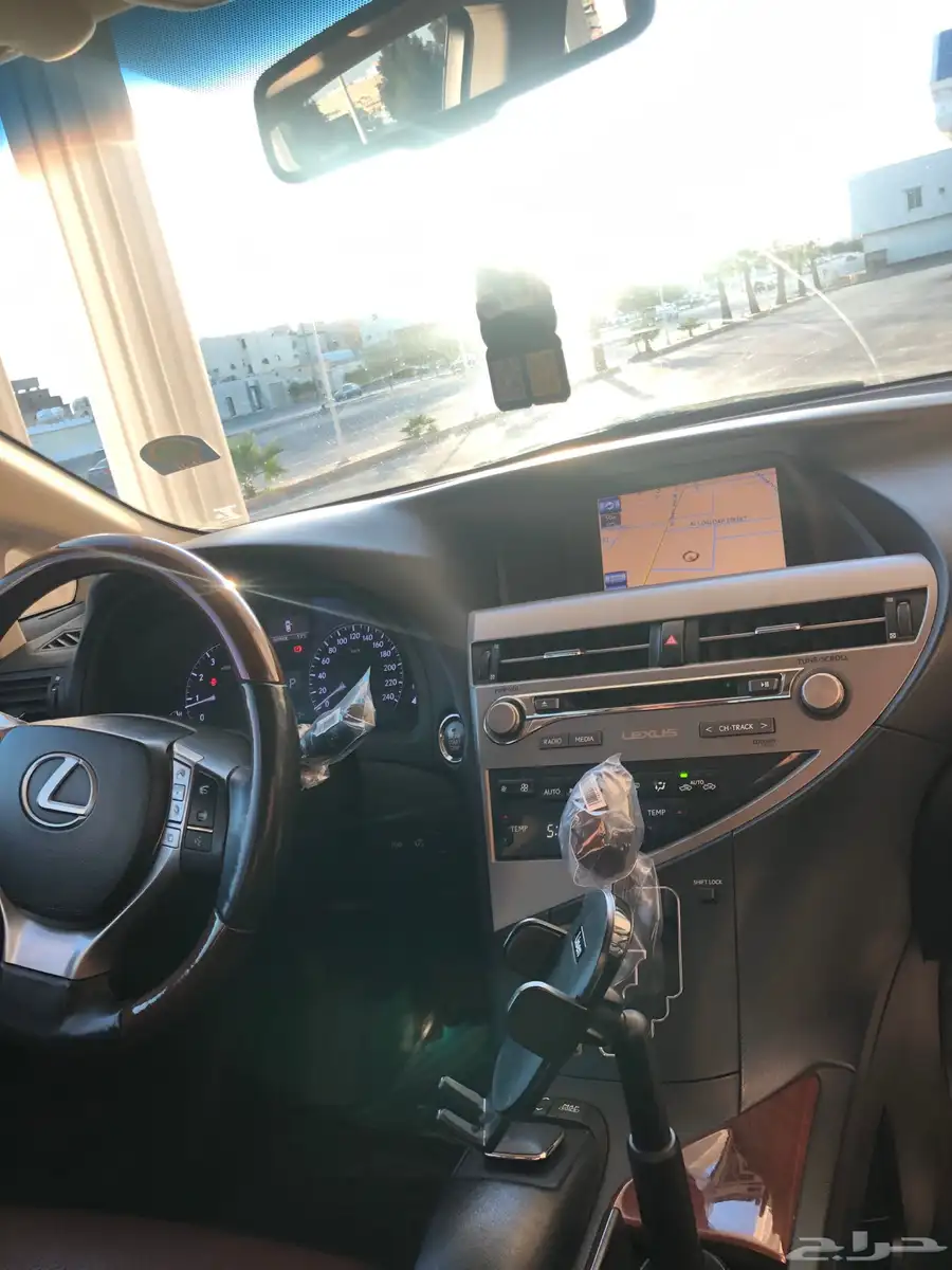للبيع لكزس RX350 فل كامل موديل 2013(عبداللطيف جميل) نظيفة 7