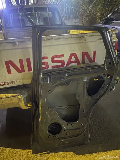 ابواب مازدا 5 جهة اليمين وكالة ولكن يوجد بيهم حادث حسب الصو 3