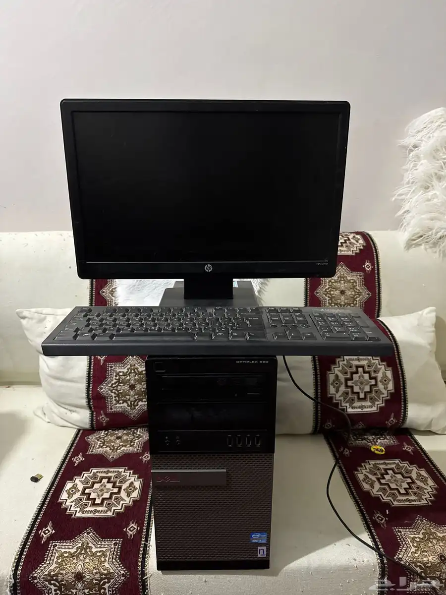 بيسي dell مع شاشته 1