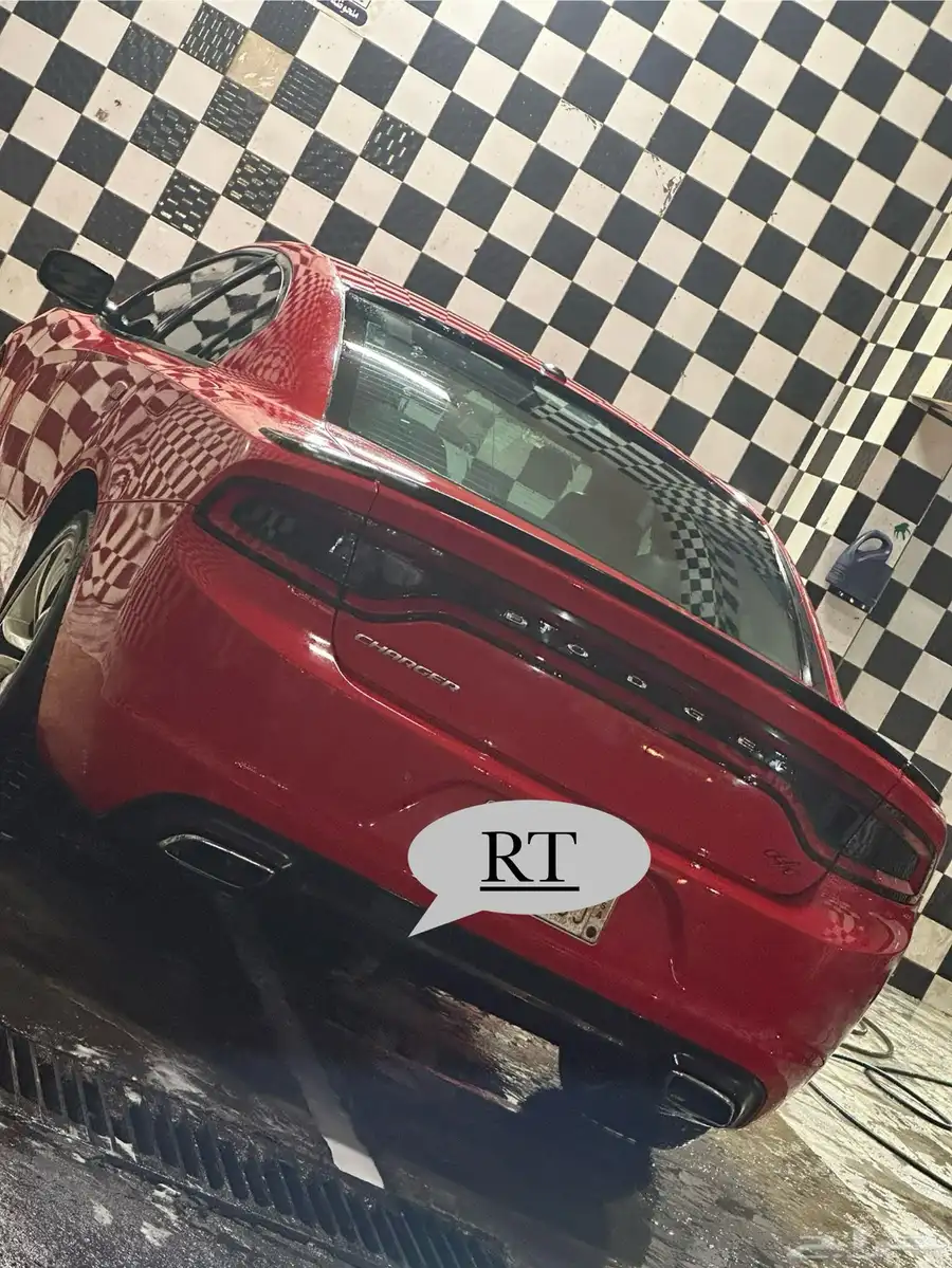 Dodge Charger RT 1