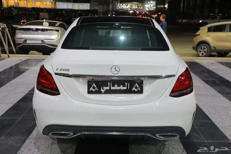 مرسيدس C200 موديل 2021 8