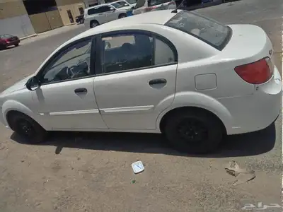 السلام عليكم اعلن لكم كيا ريو 2011 9