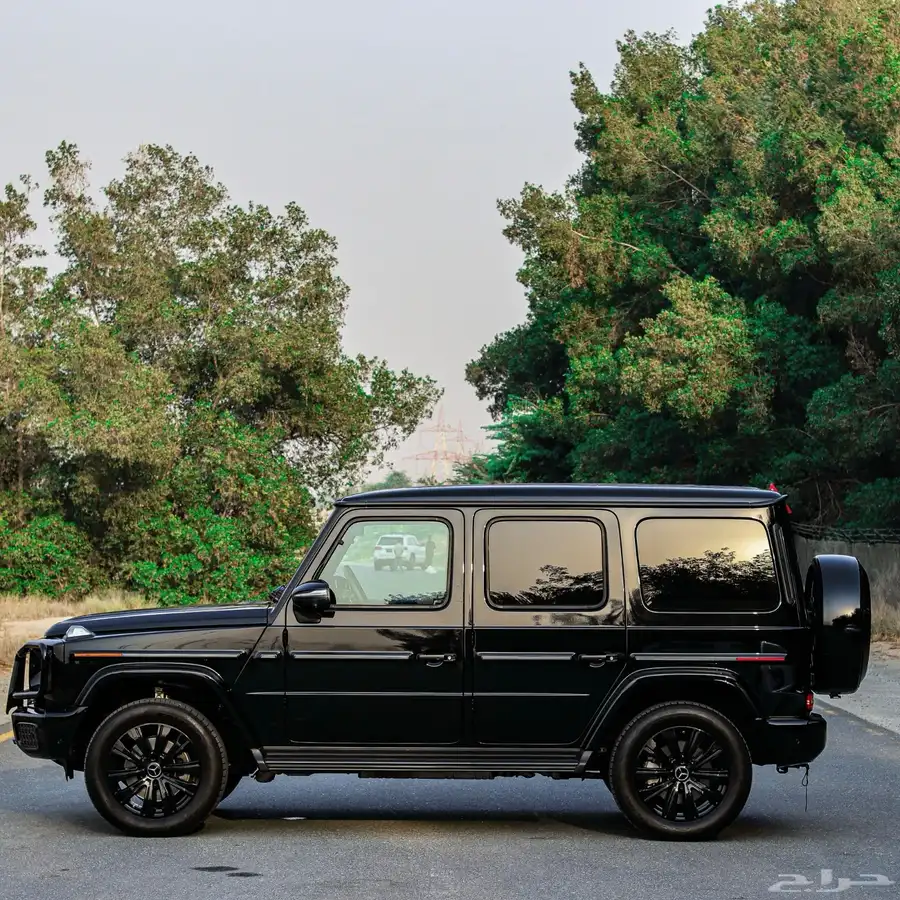 2025 Mercedes-Benz G-Class G 550 BLACKفي الامارات 23