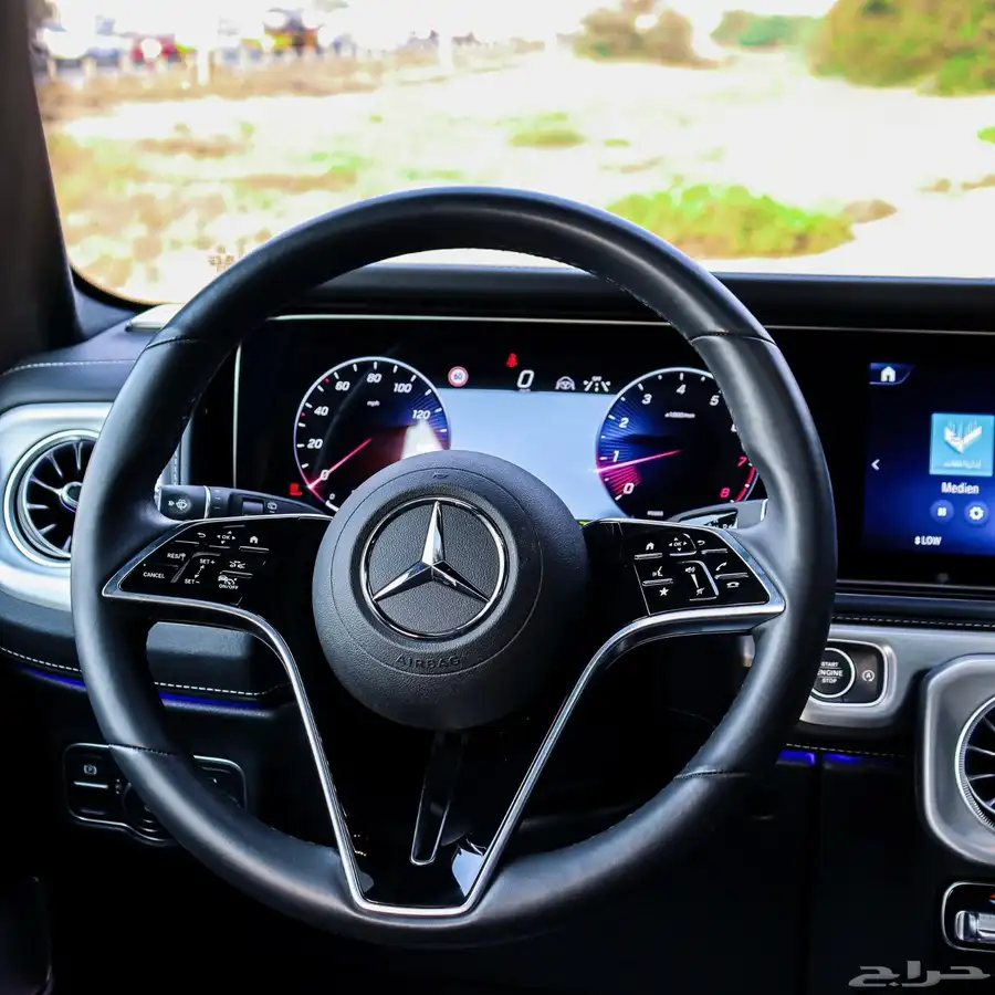 2025 Mercedes-Benz G-Class G 550 BLACKفي الامارات 15