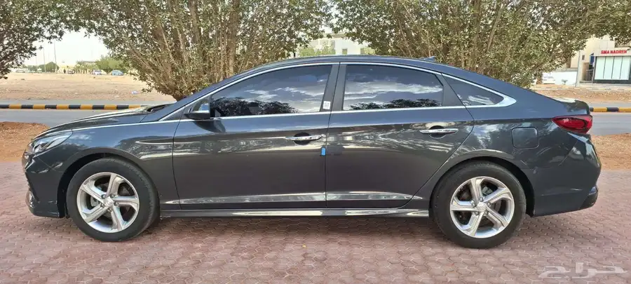 سوناتا 2019 ممشى 160 كل شي فيه وكاله الا رفرف قدام سمكره. 3