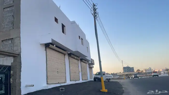 محلات على مدخل حي المحاميد الفرعي 6