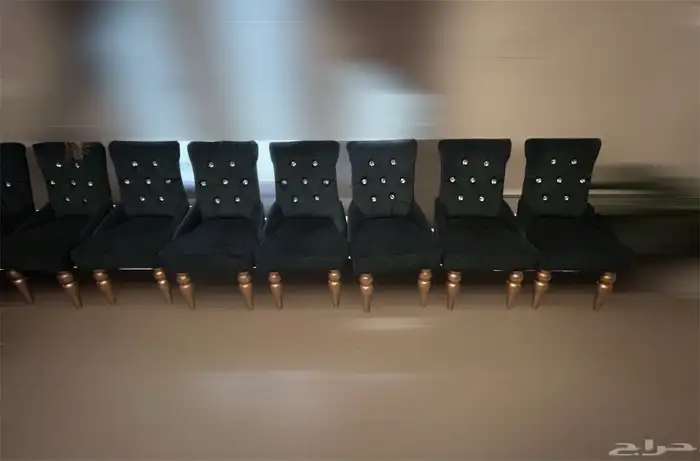 كراسي قماشها مخمل 0