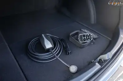 TESLA MODEL 3 SINGLE MOTOR 2022 WHITE 19