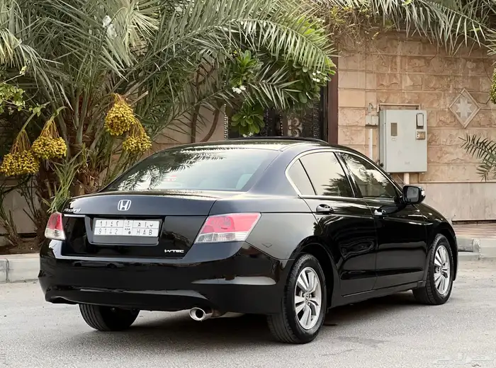 ((مباع))هوندا أكورد 2009 مالك أول نظيف جدا 10