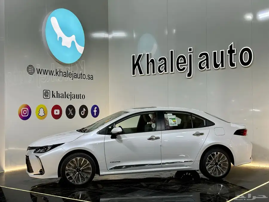 تويوتا كورولا 2.0 XLI فتحه 2025 1