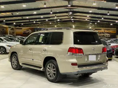 جيب لكزس LX570 فل كامل 2012 3