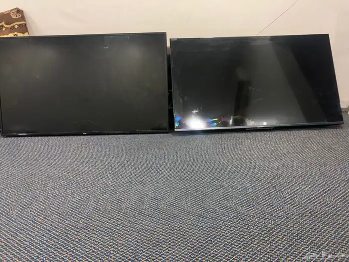 شاشتين 65 بوصه مكسوره 0