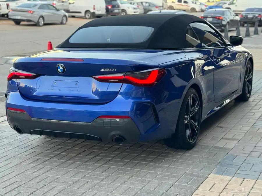 بي ام دبليو 2023 كشف 420i عداد 20 الف على الضمان 2