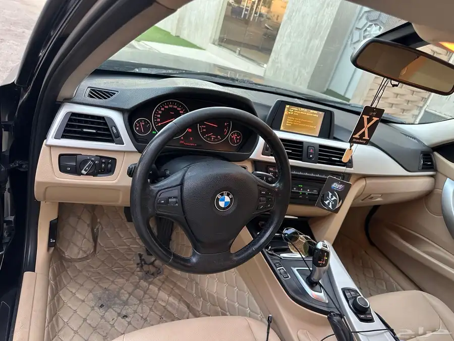 BMW 320i for sale model 2015 6