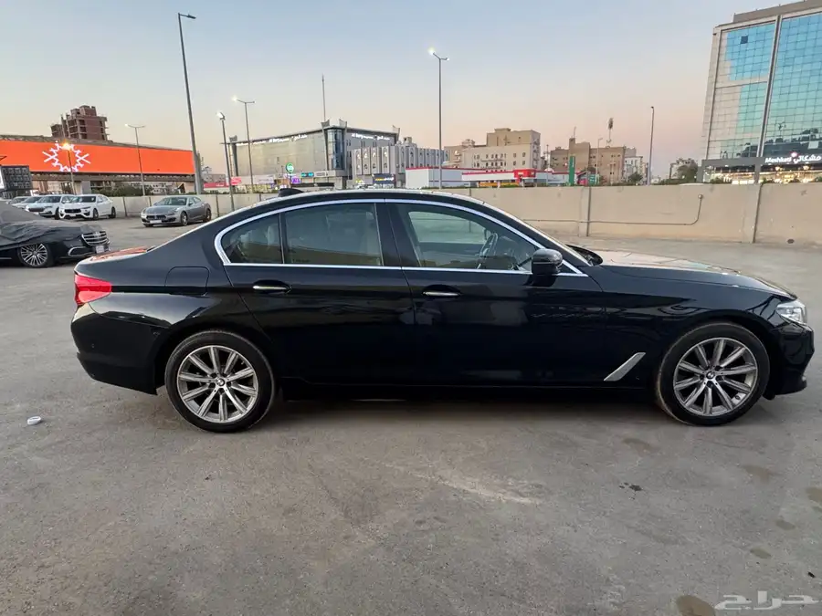 بي ام BMW 520i 3