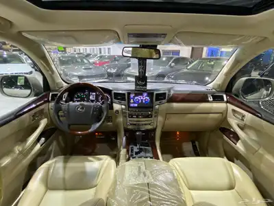 جيب لكزس LX570 فل كامل 2012 20