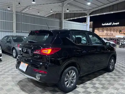 GAC GS3 2023 اسود نظيف 4