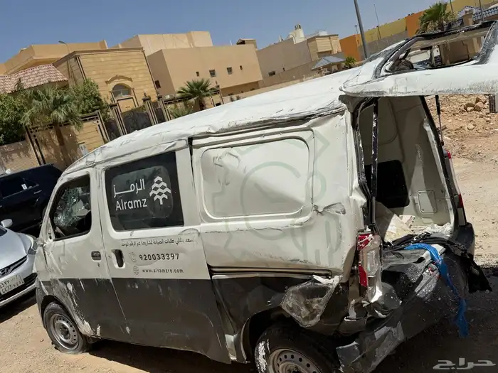 للبيع باص لايت اس موديل 2024 ممشاه 35000 الف 1