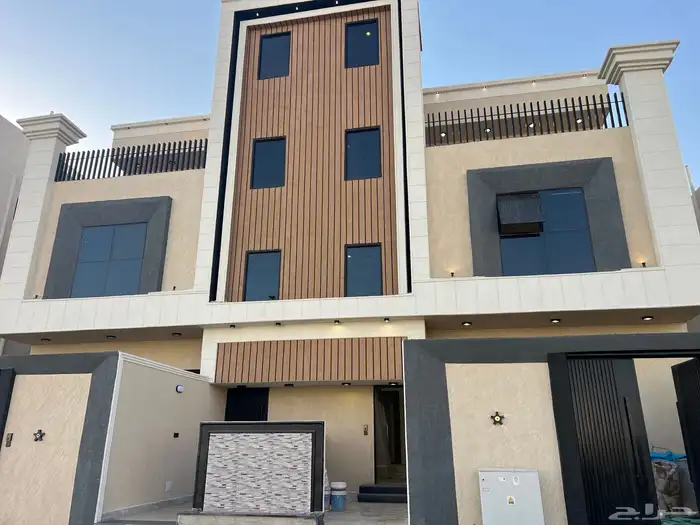 للبيع للبيع روفات ارضيه وعلويه جديده مكان مميزه المحاله 0