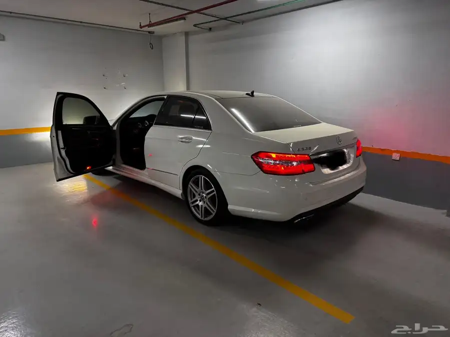 Mercedes E300 AMG kit 22