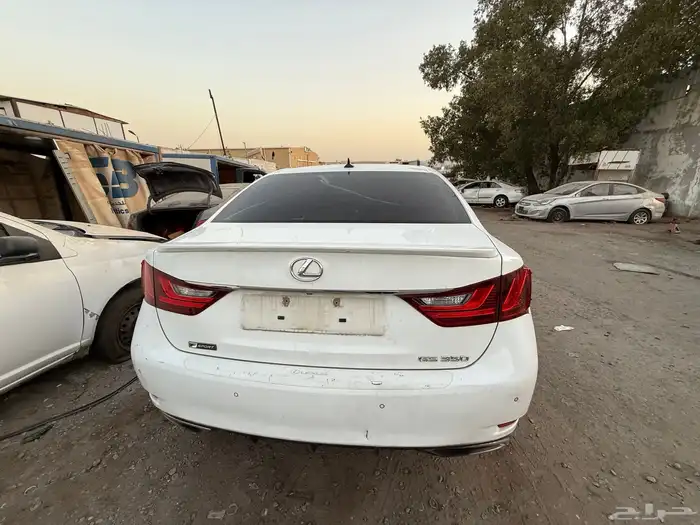 قطع غيار لكزس 5