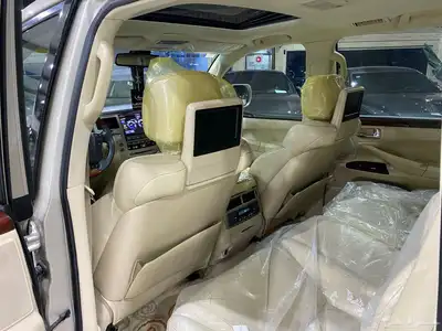 جيب لكزس LX570 فل كامل 2012 14