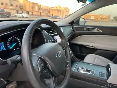 فورد تورس 2020 ممشى 60 الف وممشى100 وكاله شرط 26