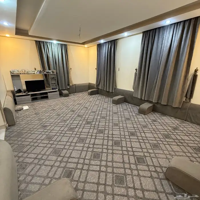 للبيع مجلس كامل 0