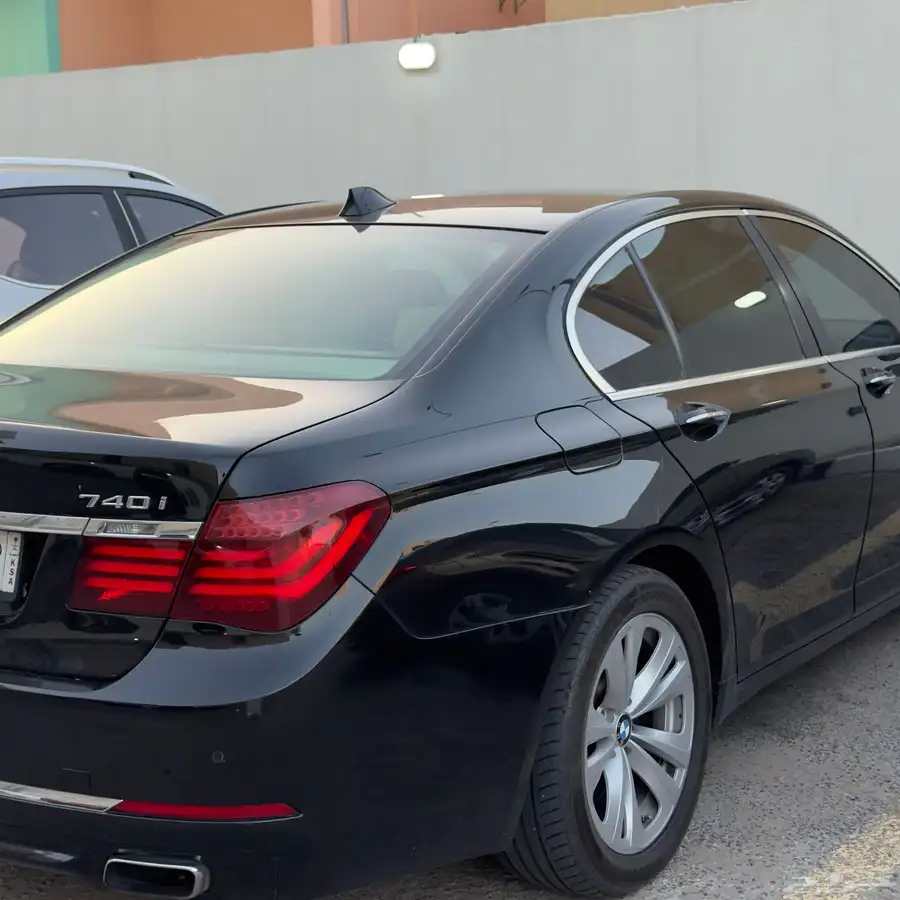 نظيف ممشى قليل BMW 740I 2013 10