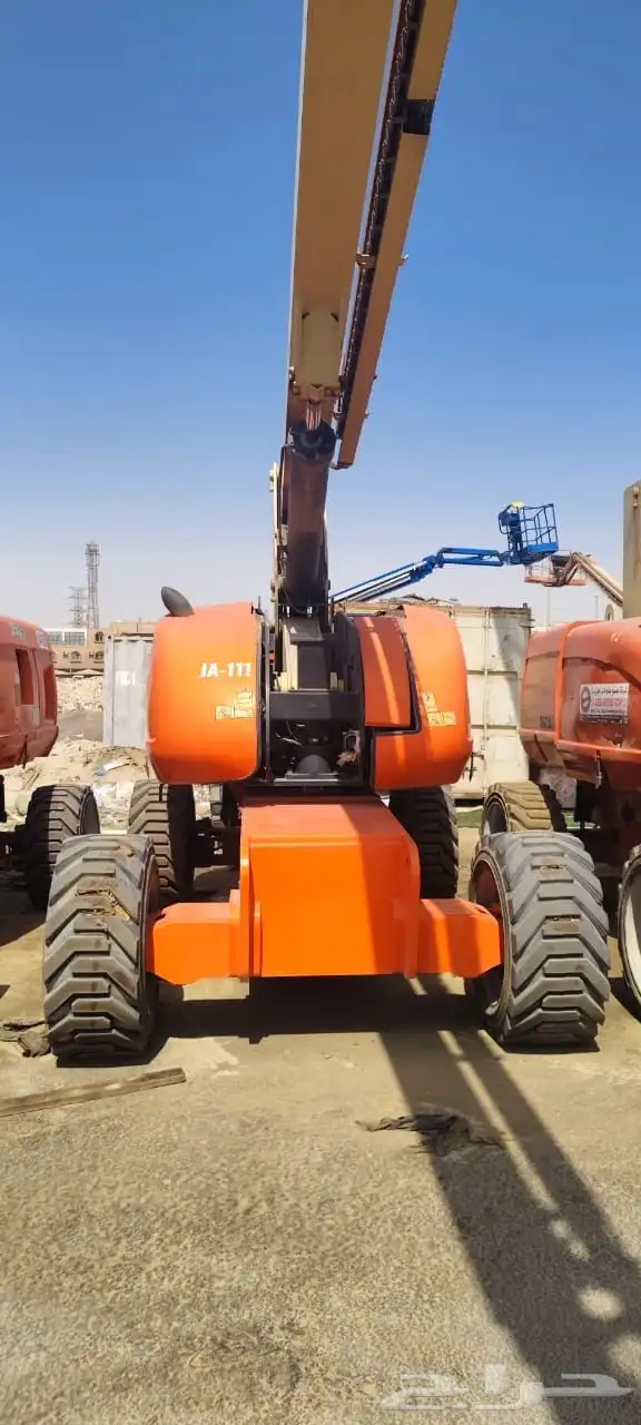 Manlifts for rent 8