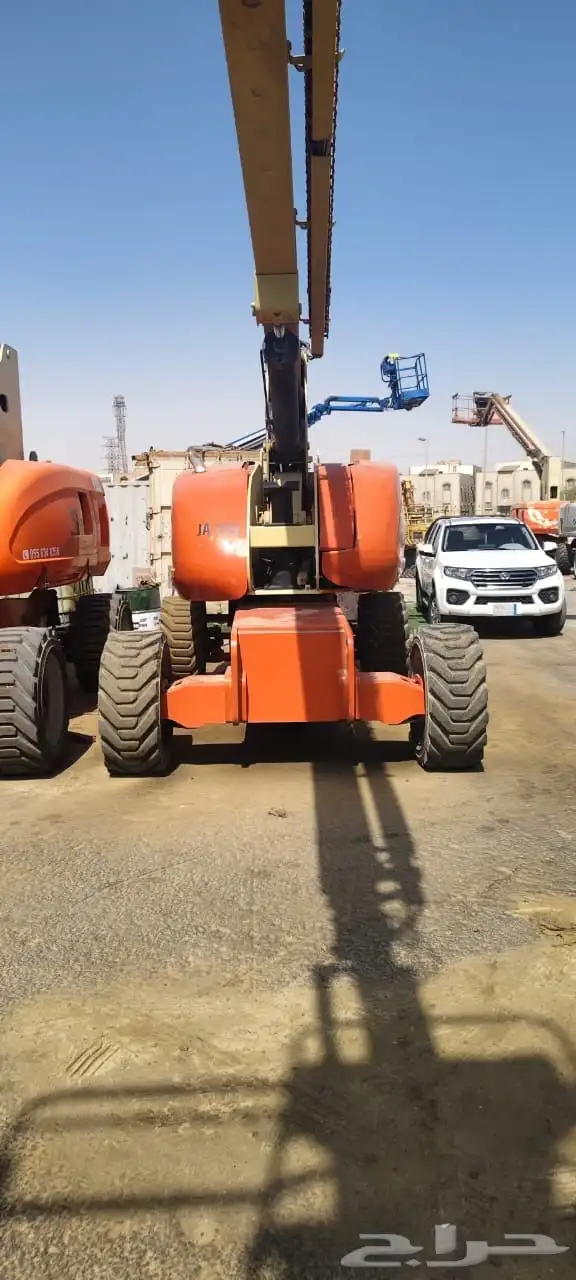 Manlifts for rent 7
