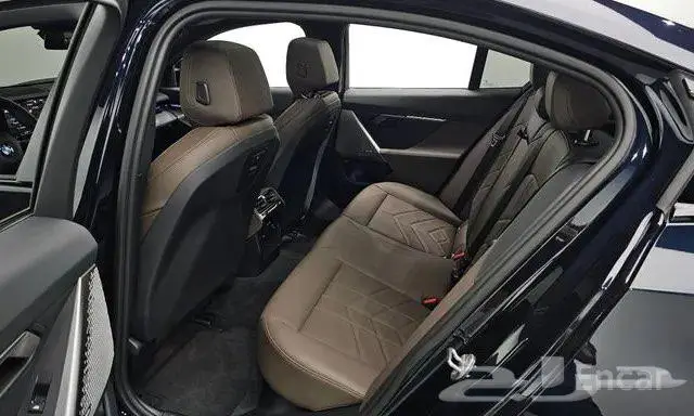 بي ام دبليو 520iM موديل2024 12