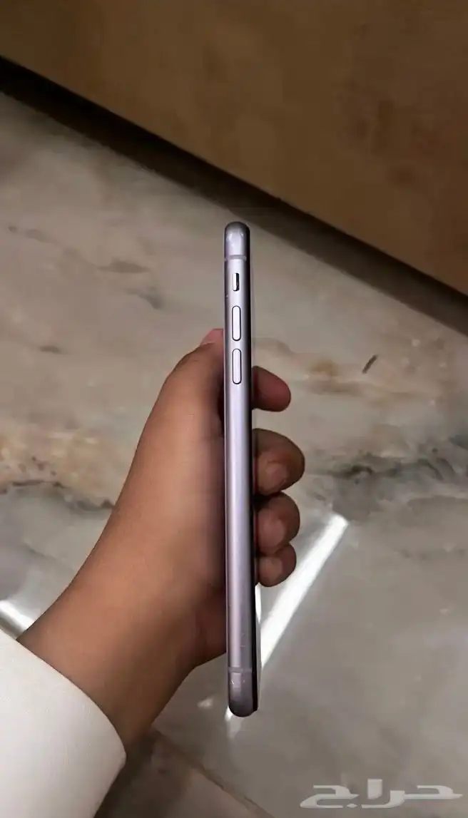 ايفون 11 عادي 2